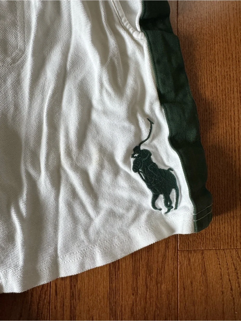 Polo Ralph Lauren white shorts with green side stripes pony logo Boy’s size 7